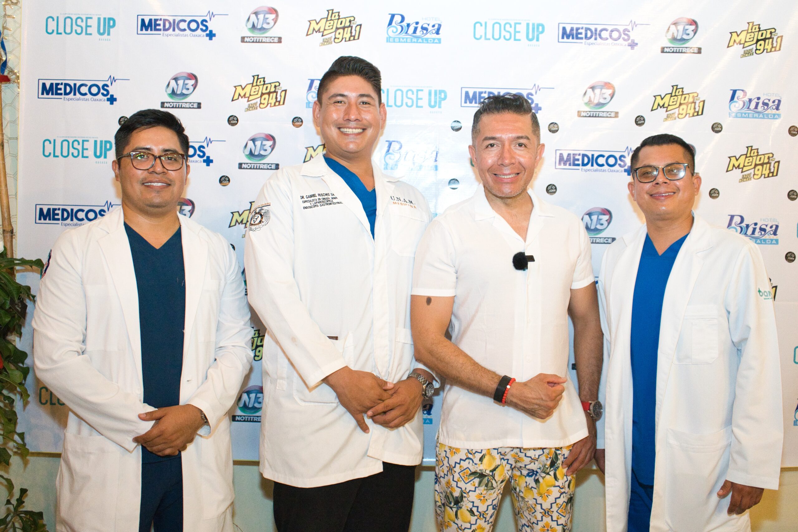 Médicos Especialistas Oaxaca. Portada PUERTO ESCONDIDO.